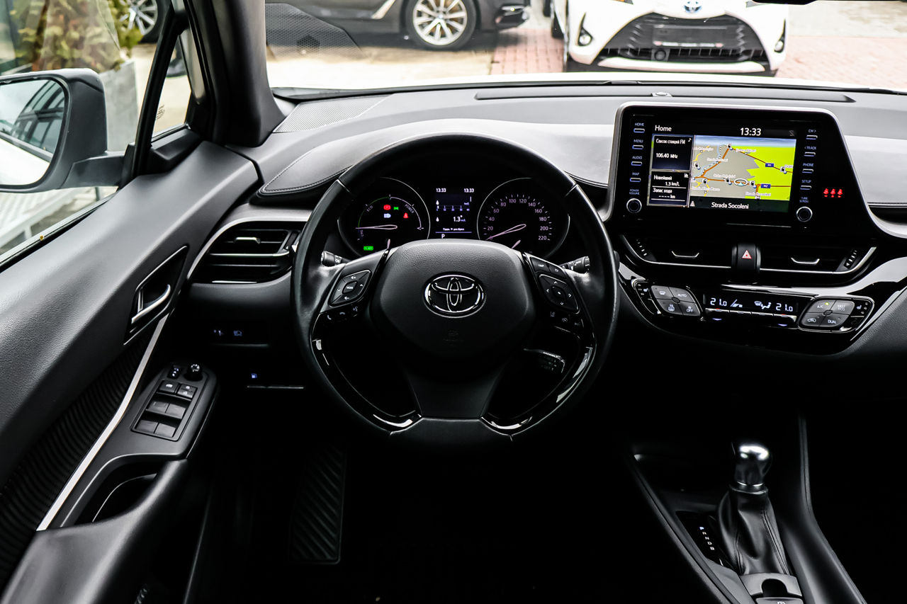 Toyota C-HR foto 7