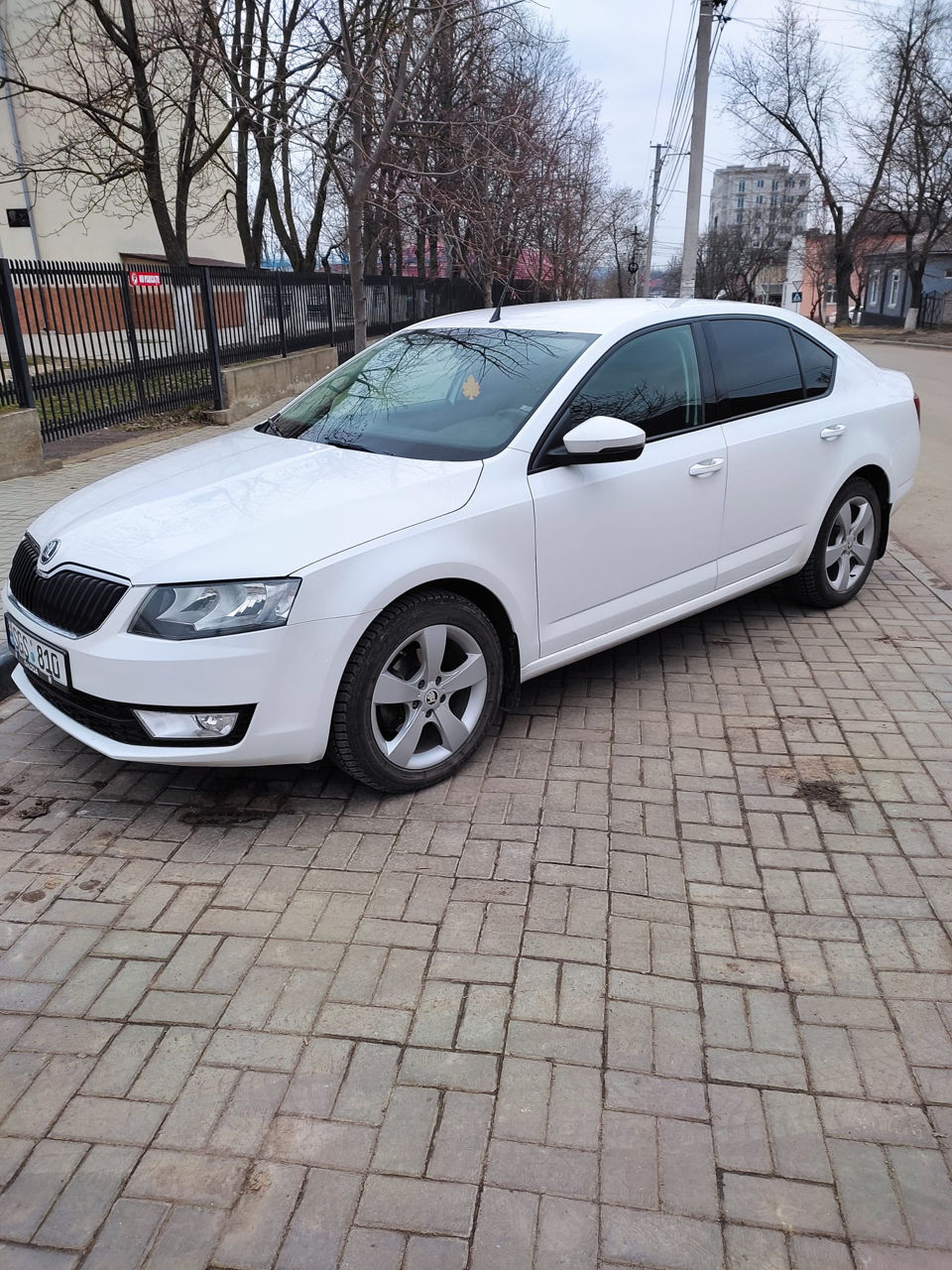 Skoda Octavia foto 1