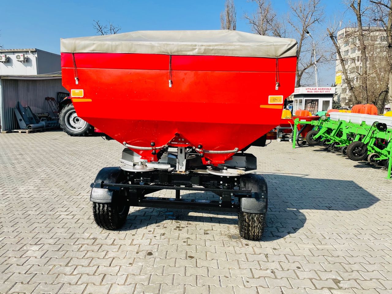 Distribuitor de ingrasaminte dublu-disc 2500 l фото 3