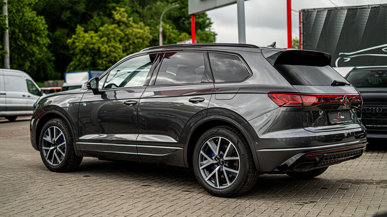 Volkswagen Touareg foto 3
