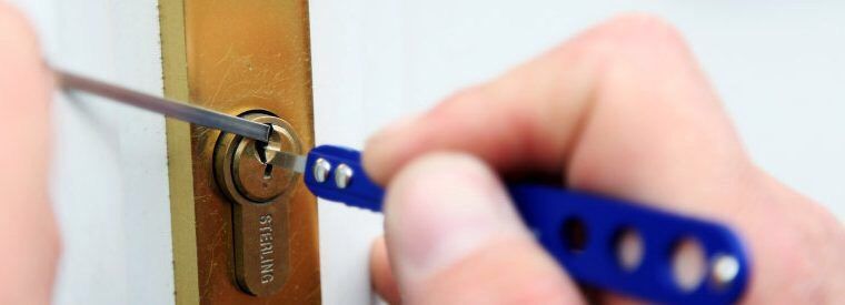 Lacatus usi!!! Deblocarea usilor,deschiderea lacatelor de la 100 lei: foto 4