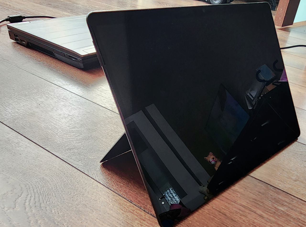 Surface Pro X Black Edition 13" 8/128 Gb 4G LTE Microsoft SQ1