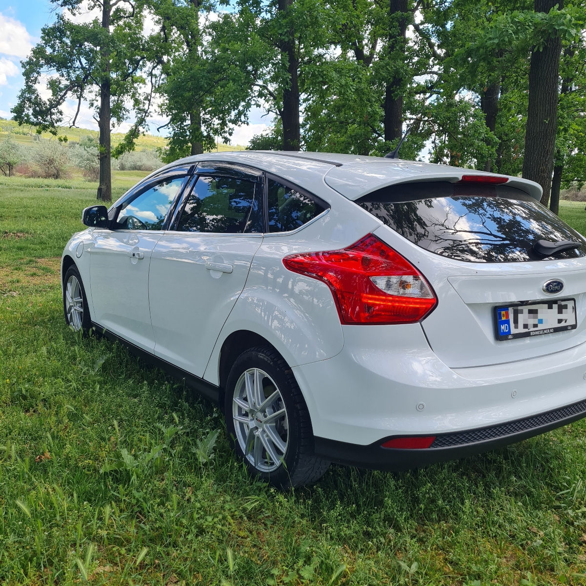 Ford Focus 2013 г. с пробегом 53000 км, Электричество, 9000 €