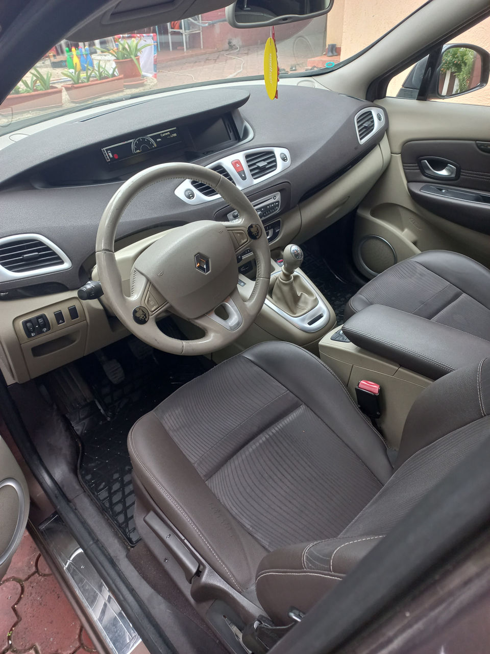 Renault Grand Scenic foto 4