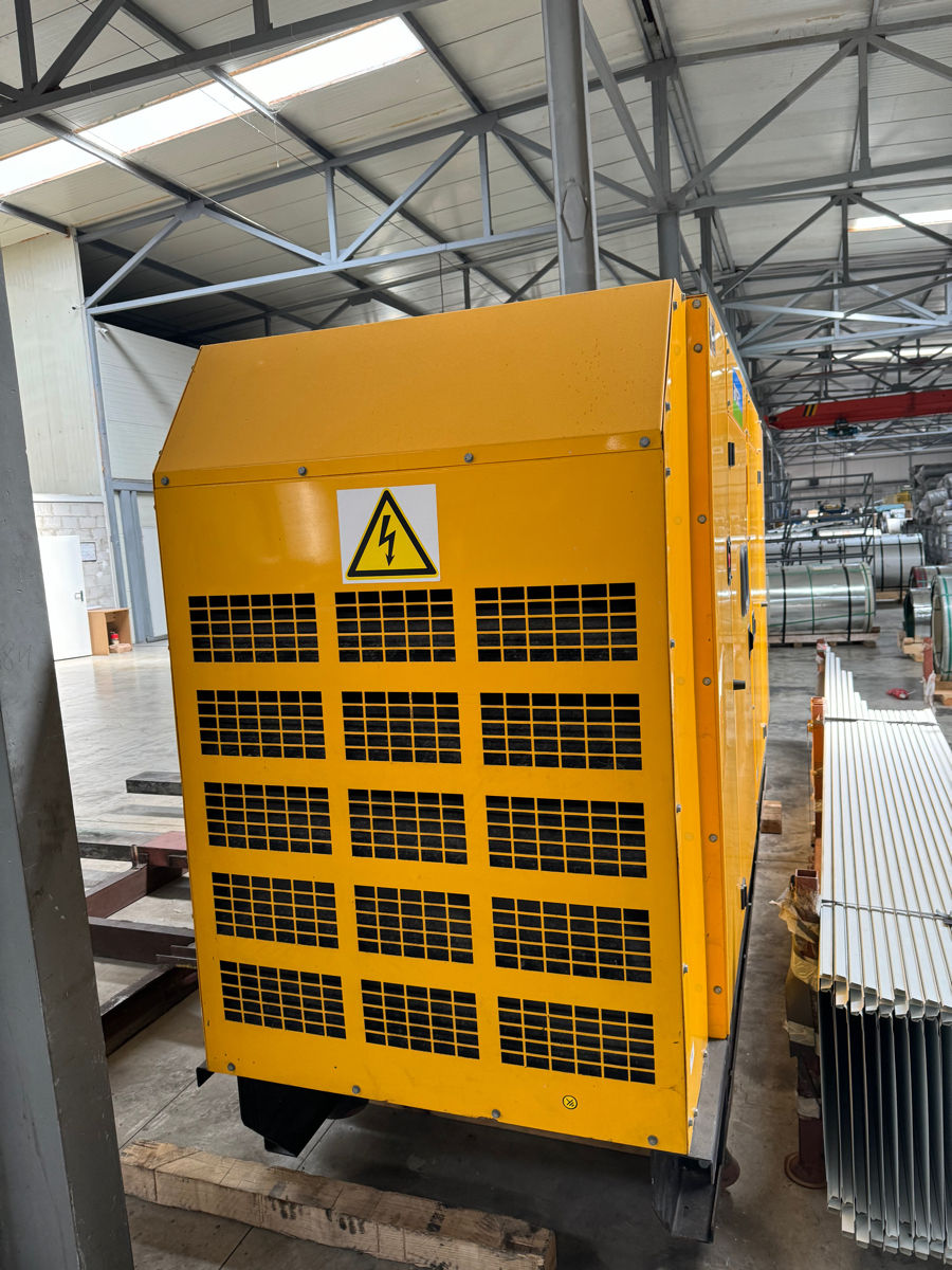 Generator 200 KW si Chirie foto 1