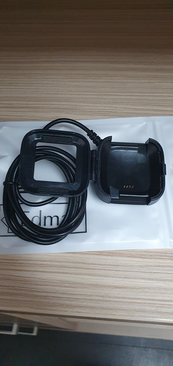 USB зарядка для браслета Fitbit versa