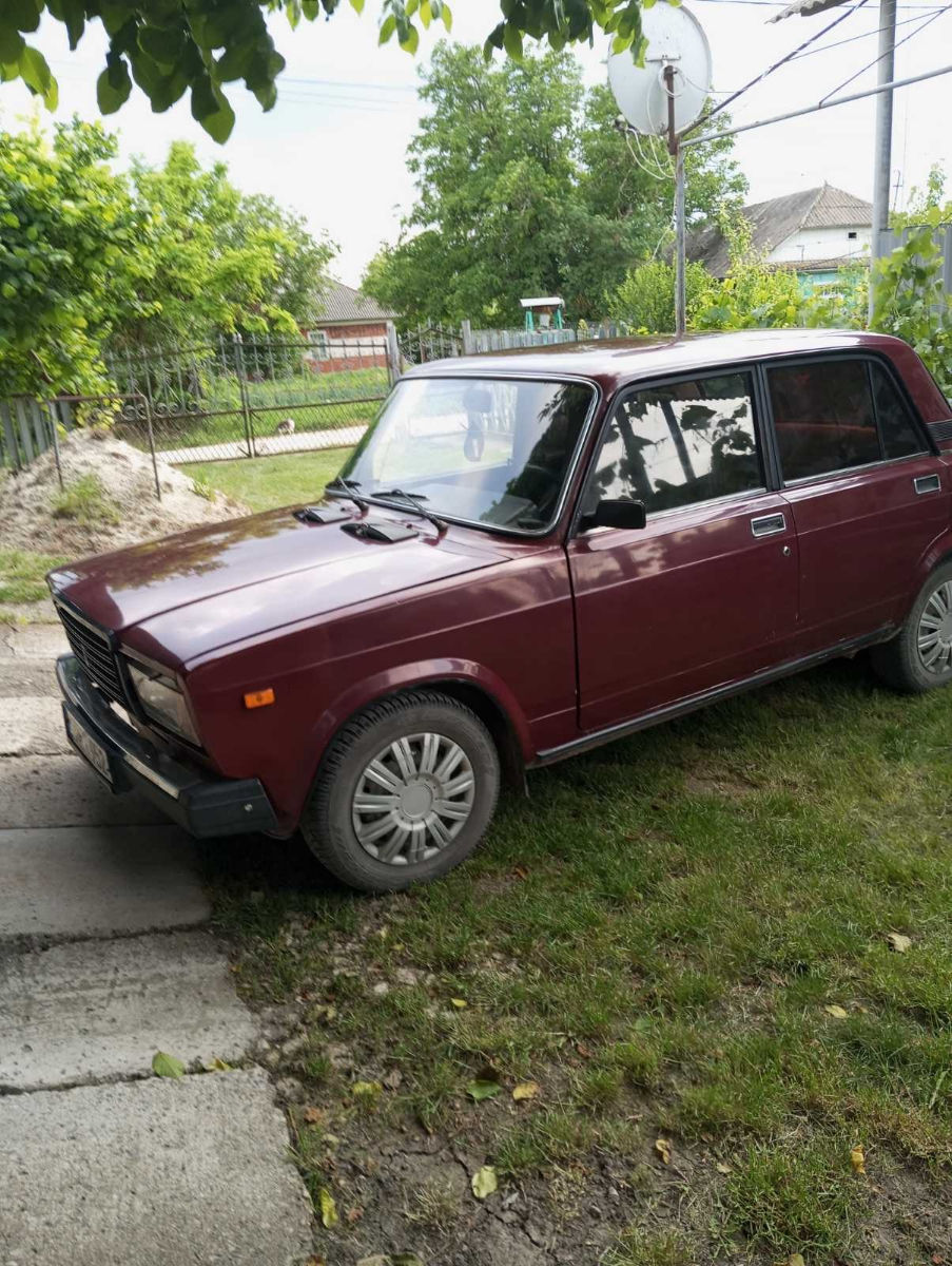 Lada / ВАЗ 2107 foto 2