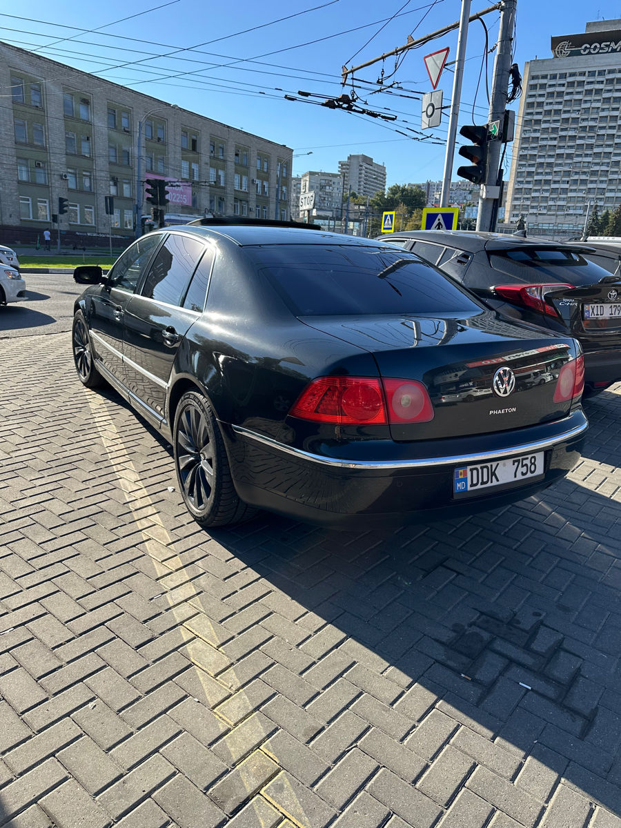 Volkswagen Phaeton foto 1