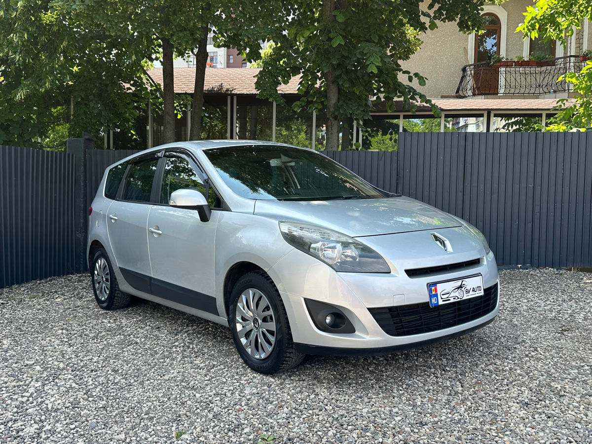 Renault Grand Scenic foto 2
