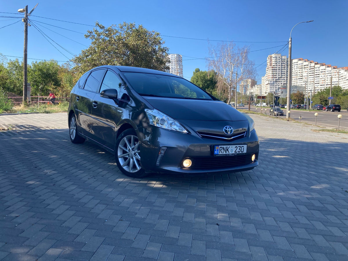 Toyota Prius + foto 2