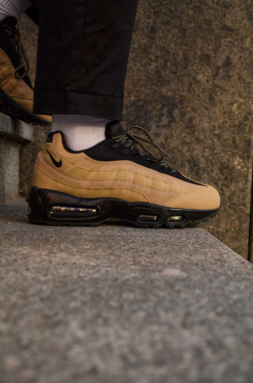 nike 95 beige