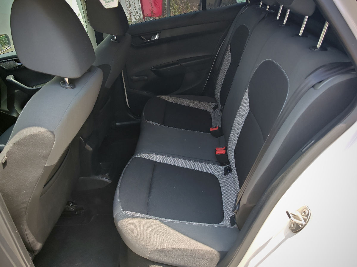 Skoda Fabia фото 8