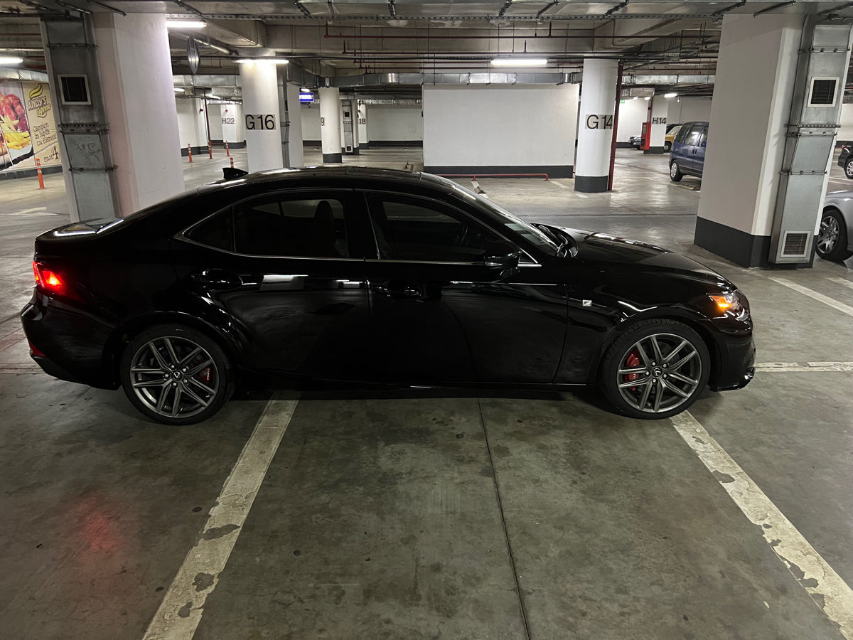 Lexus IS Series фото 2