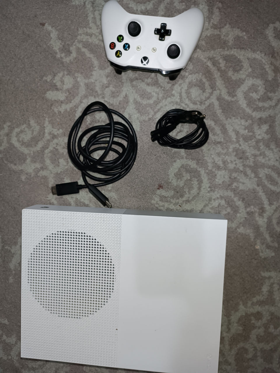 Продам xbox one s