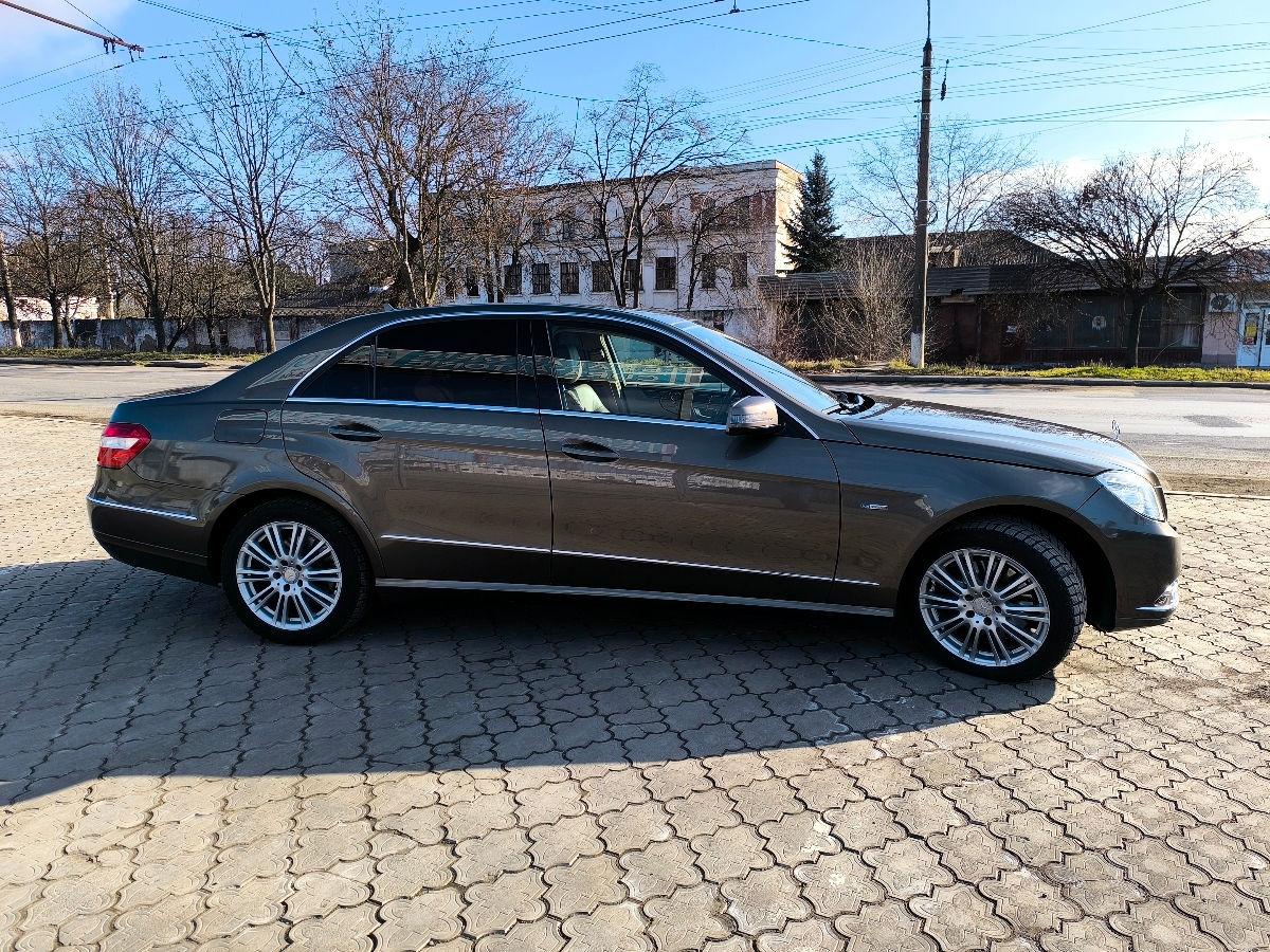 Mercedes E-Class foto 6