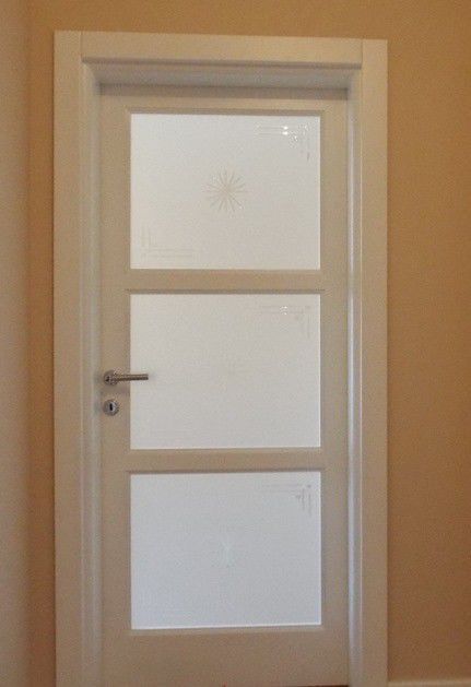 Produc și instalez usi de interior/exterior foto 5