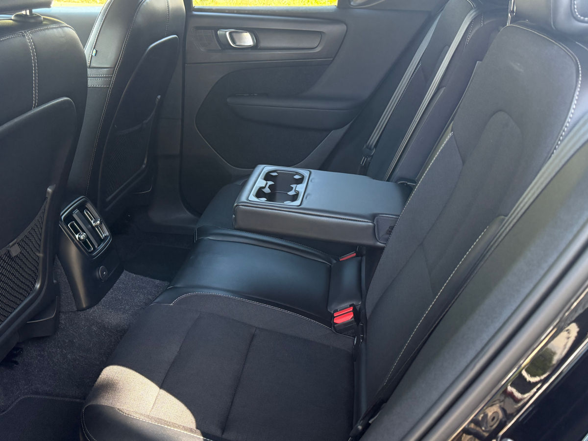 Volvo XC40 2020 photo 9