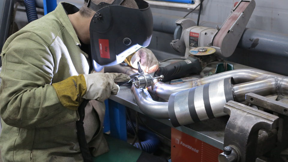 Сварка.Ремонт глушителей,замена гофры,установка пламегасителя .Ремонт ...