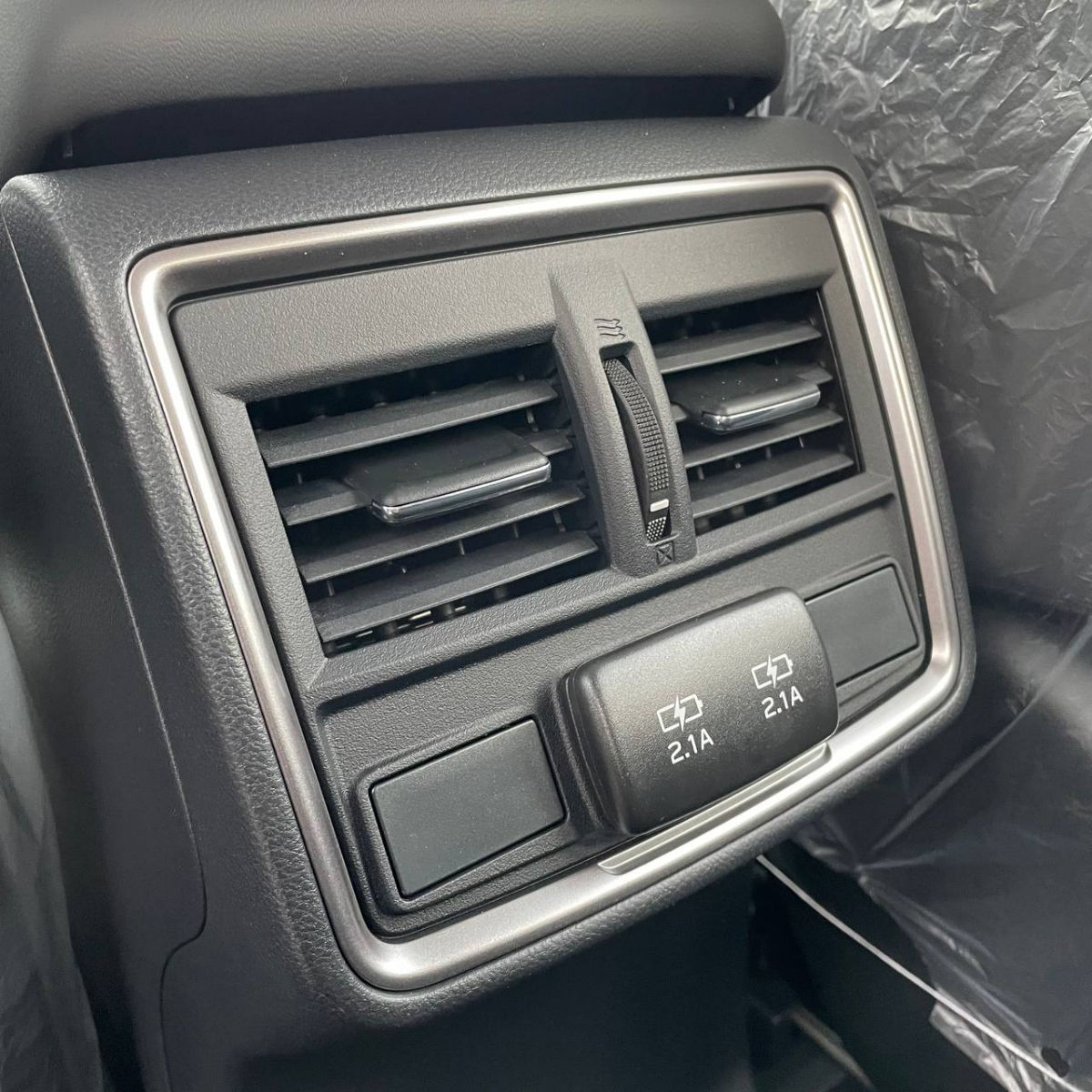 Subaru Forester фото 8
