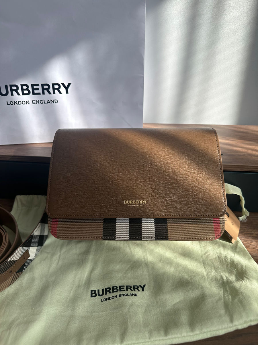 Geanta Burberry - noua, originala foto 2