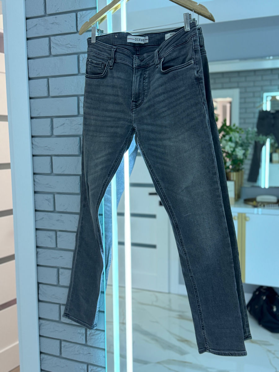 Blugi Guess foto 0