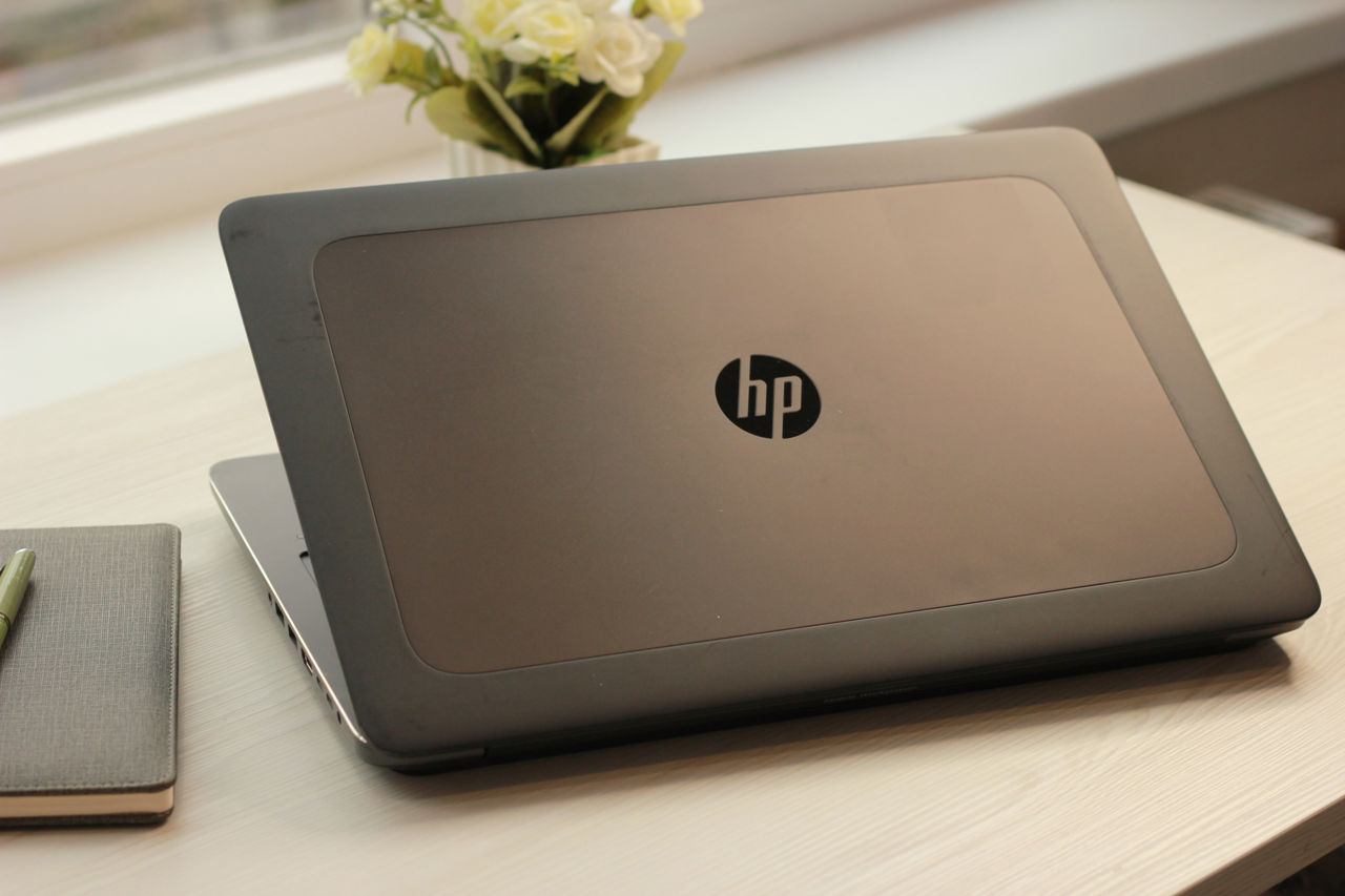 HP Zbook 15 G4 (Core i7 7820HQ/32Gb DDR4/512Gb SSD/Nvidia Quadro M2200/15.6" FHD) foto 8