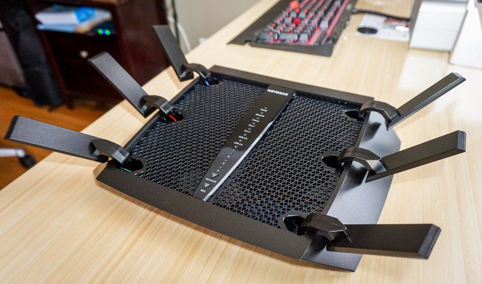 R8000 — Nighthawk X6 AC3200 Tri Band WiFi Gigabit Router