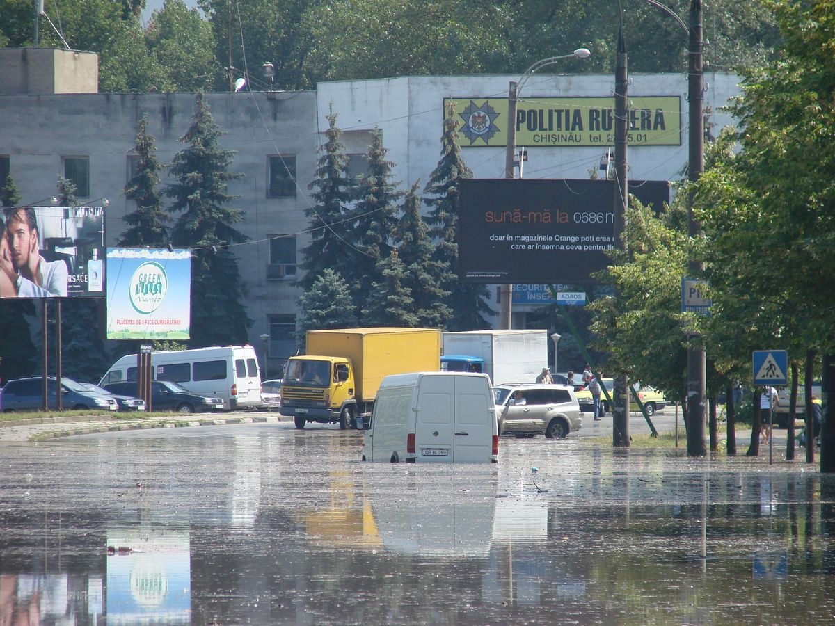 Asigurare obligatorie,carte verde,casco!!! foto 2