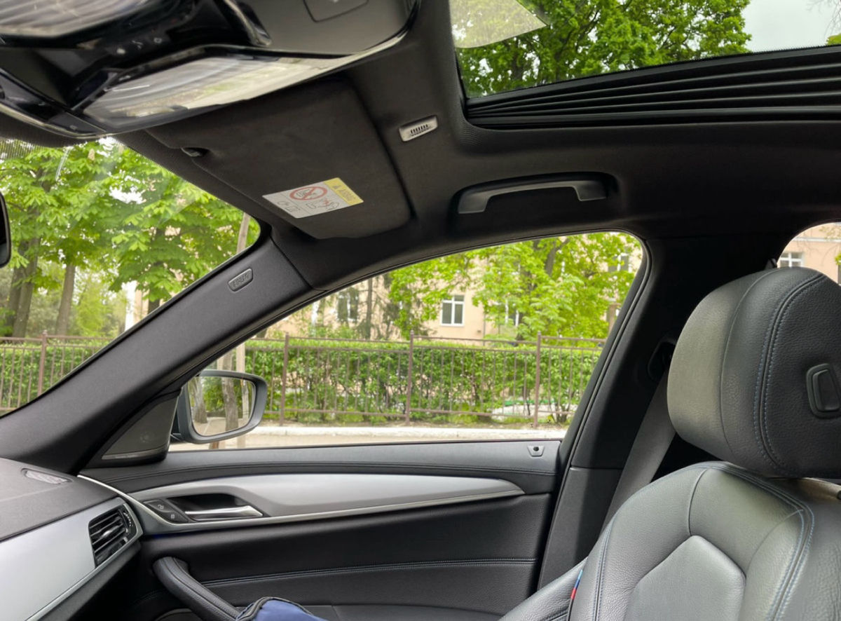 BMW 5 Series foto 8