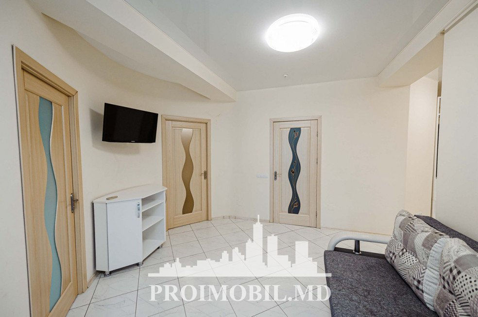 Apartament cu 2 camere, 65 m², Centru, Chișinău foto 8