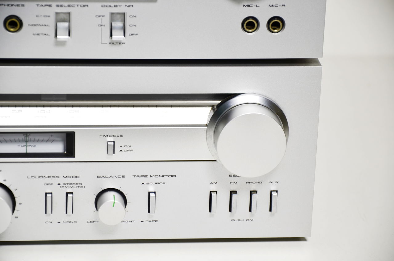 AKAI Stereo receiver AA-R20 & AKAI Stereo Deck CS M01A фото 4
