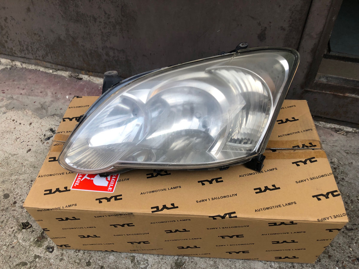 Fara din stinga Toyota Corolla anul 2005. Originala Made in Japan.  Preț 700 lei  foto 0