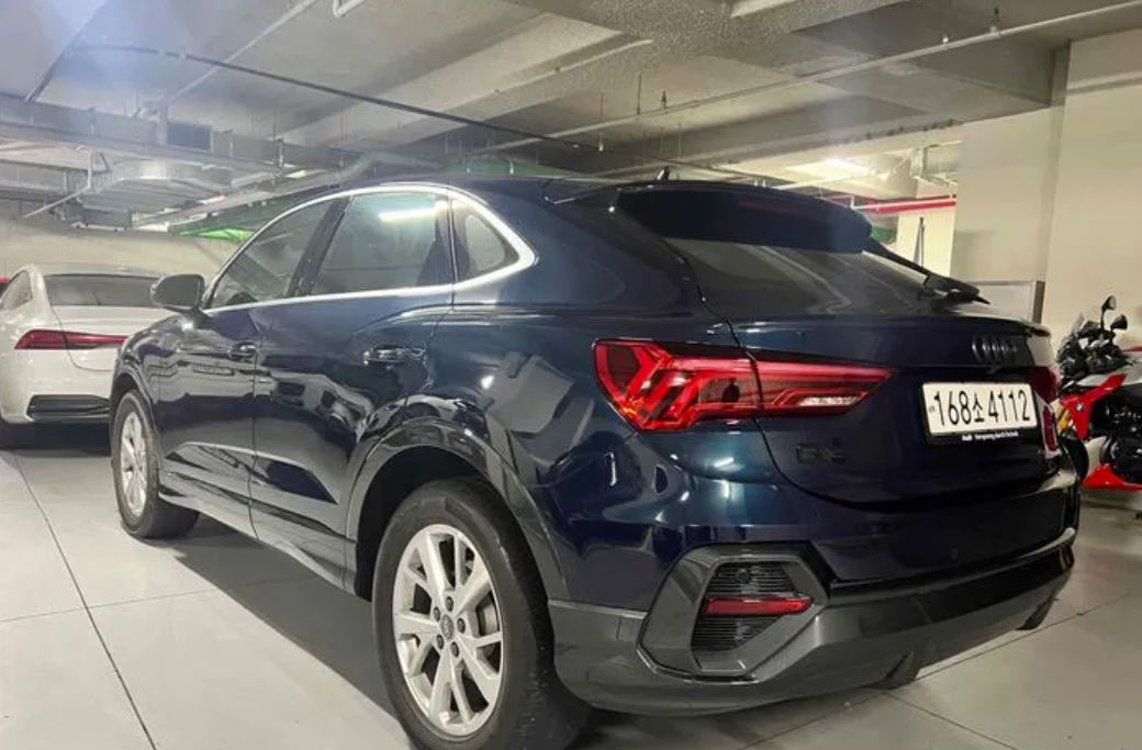 Audi Q3 foto 1