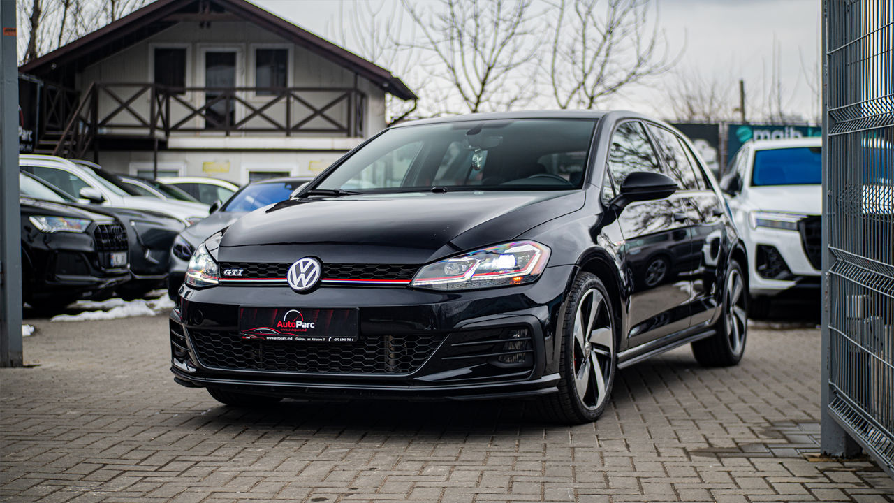 Volkswagen Golf foto 0