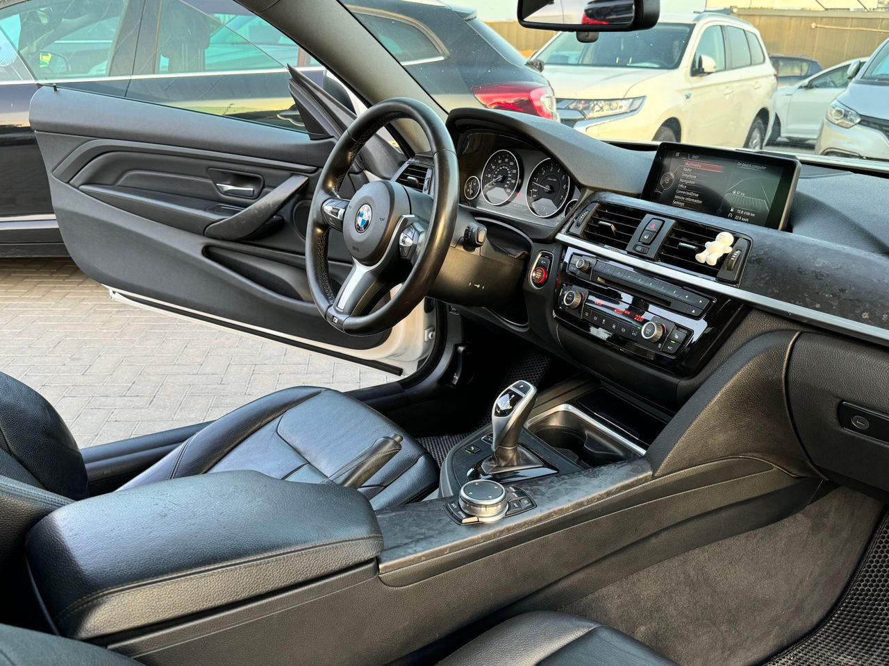 BMW 4 Series foto 14