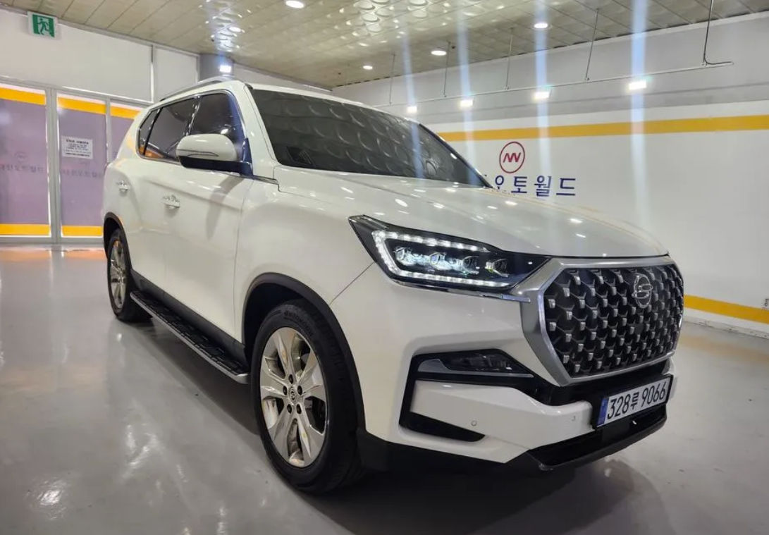 Ssangyong Rexton foto 0