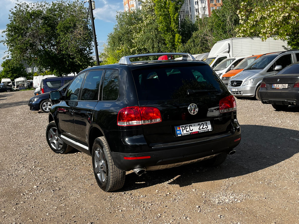 Volkswagen Touareg foto 5