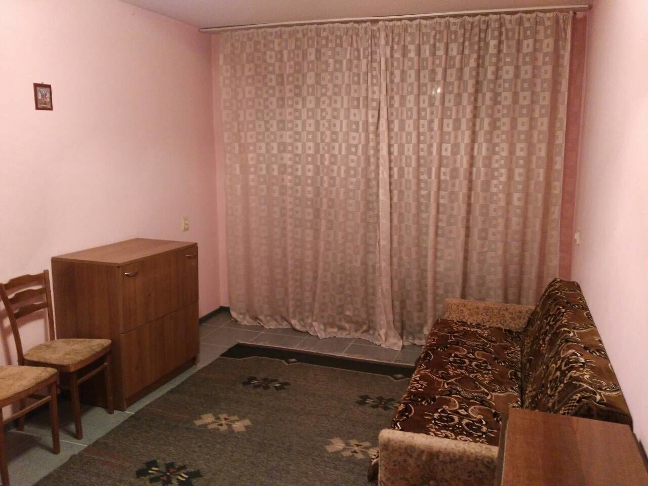 Сдаётся отличная гостинка в центре рышкановки на флорилор