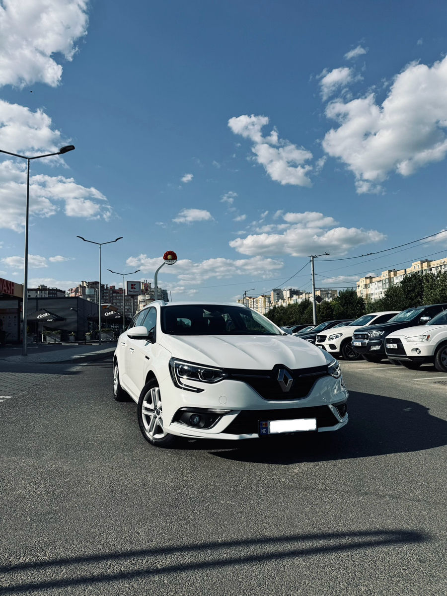 TerraRentCar - Confort, sigurantă si libertate! foto 0