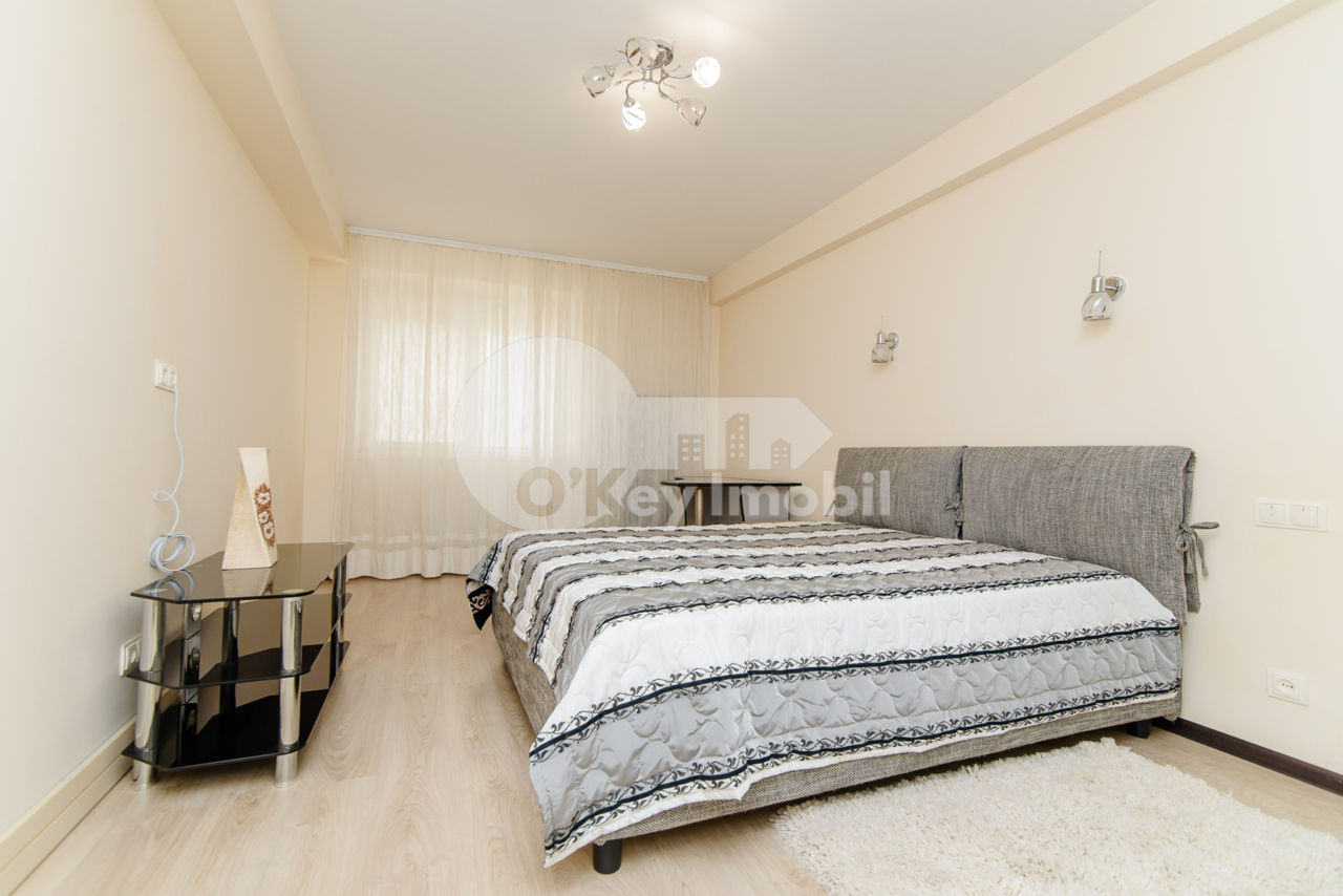 Apartament cu 2 camere, 80 m², Centru, Chișinău foto 5