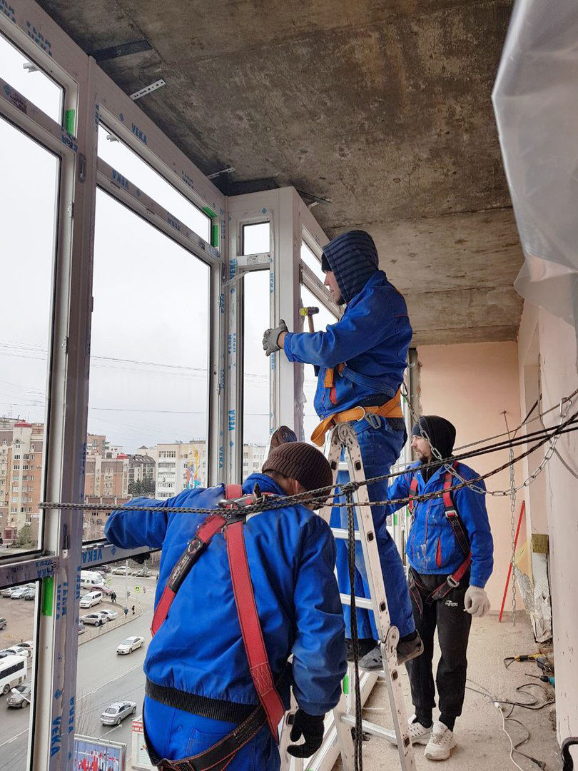 Vrei un balcon nou? Știm totul despre asta! Reparatia balcoanelor, extinderea tuturor seriilor фото 0