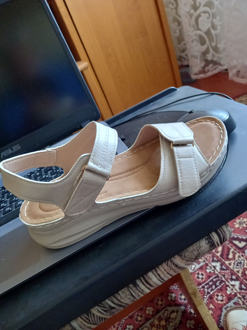 Sandale noi,mar 38,pret 200l,comozi si usori pentru picior lat,sandale 26cm-250l, 26,5, - 270l foto 1
