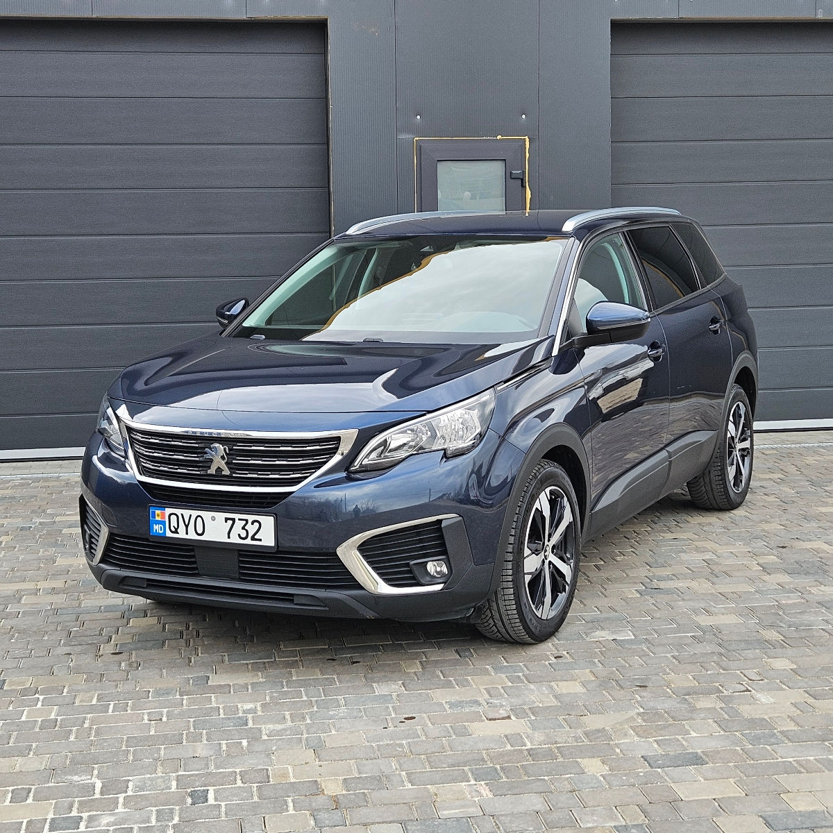 Peugeot 5008 фото 1