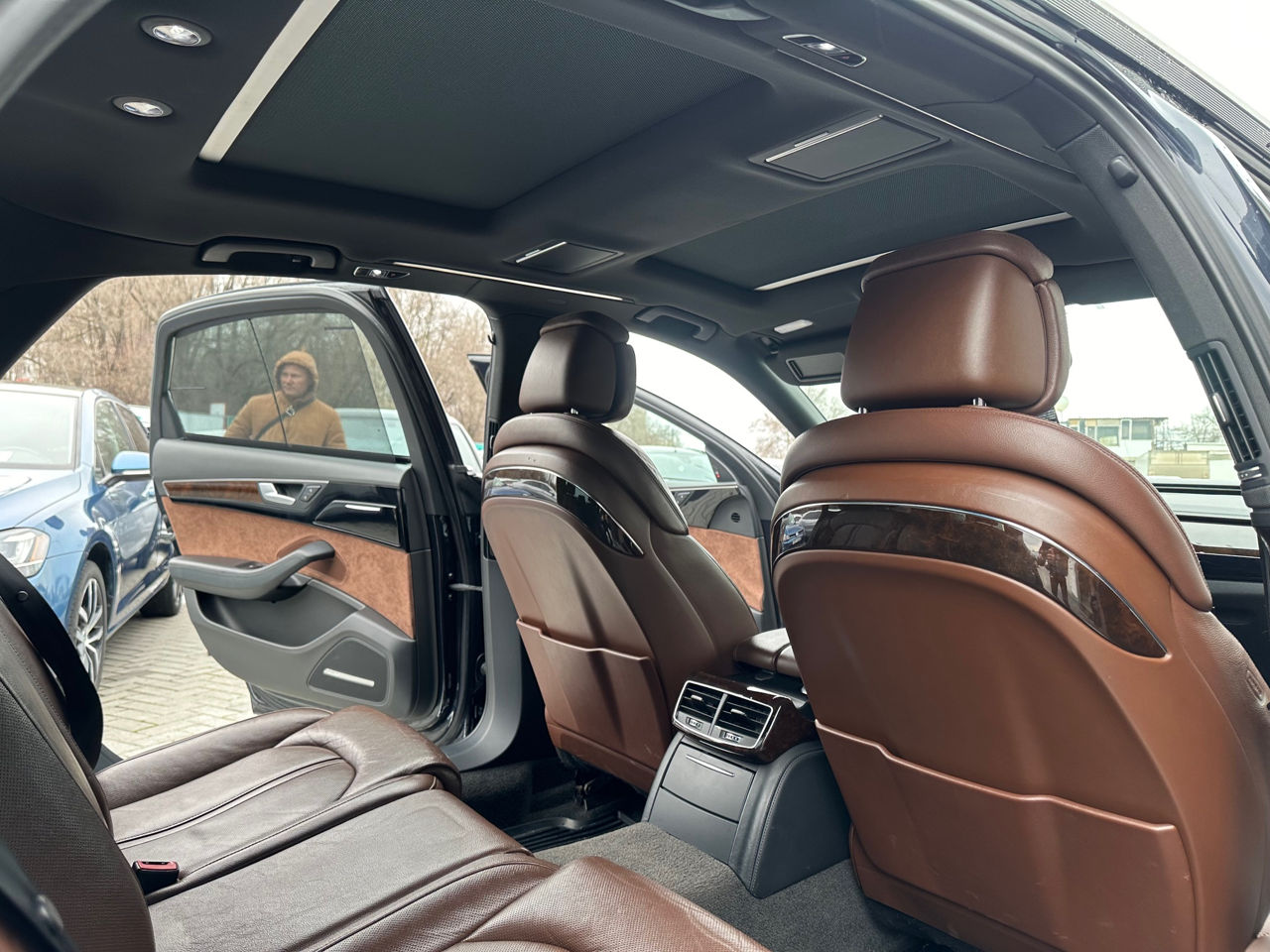 Audi A8 foto 14