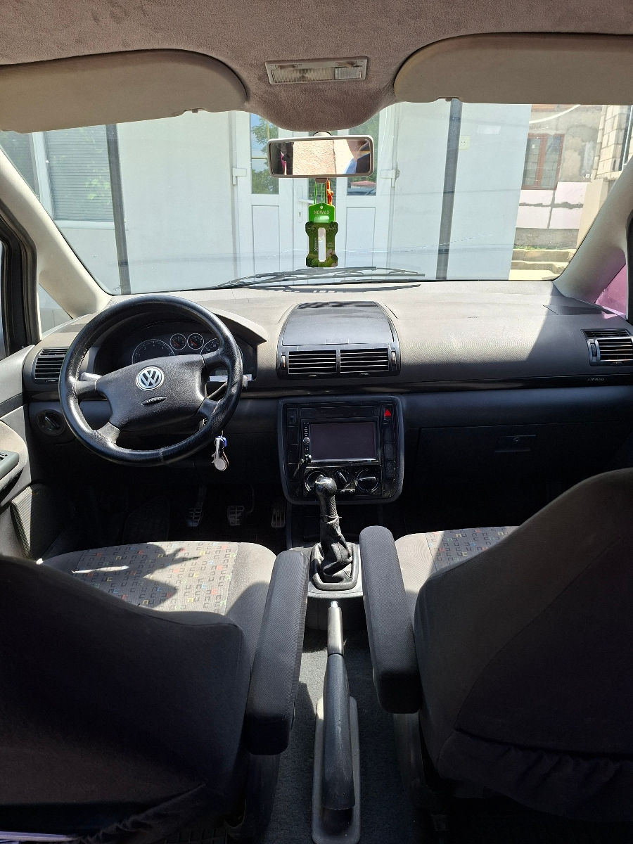 Volkswagen Sharan foto 7