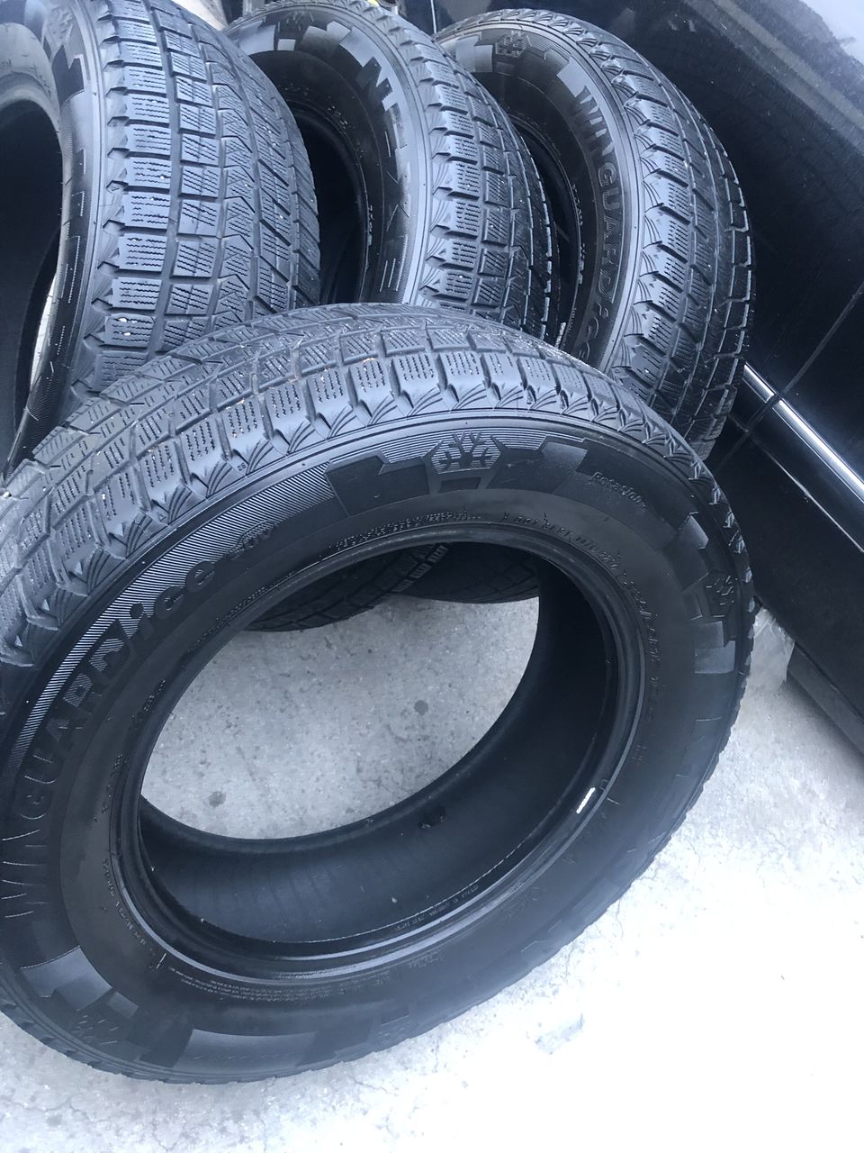235/65 R17