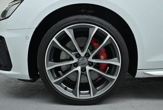 Audi S4 foto 4