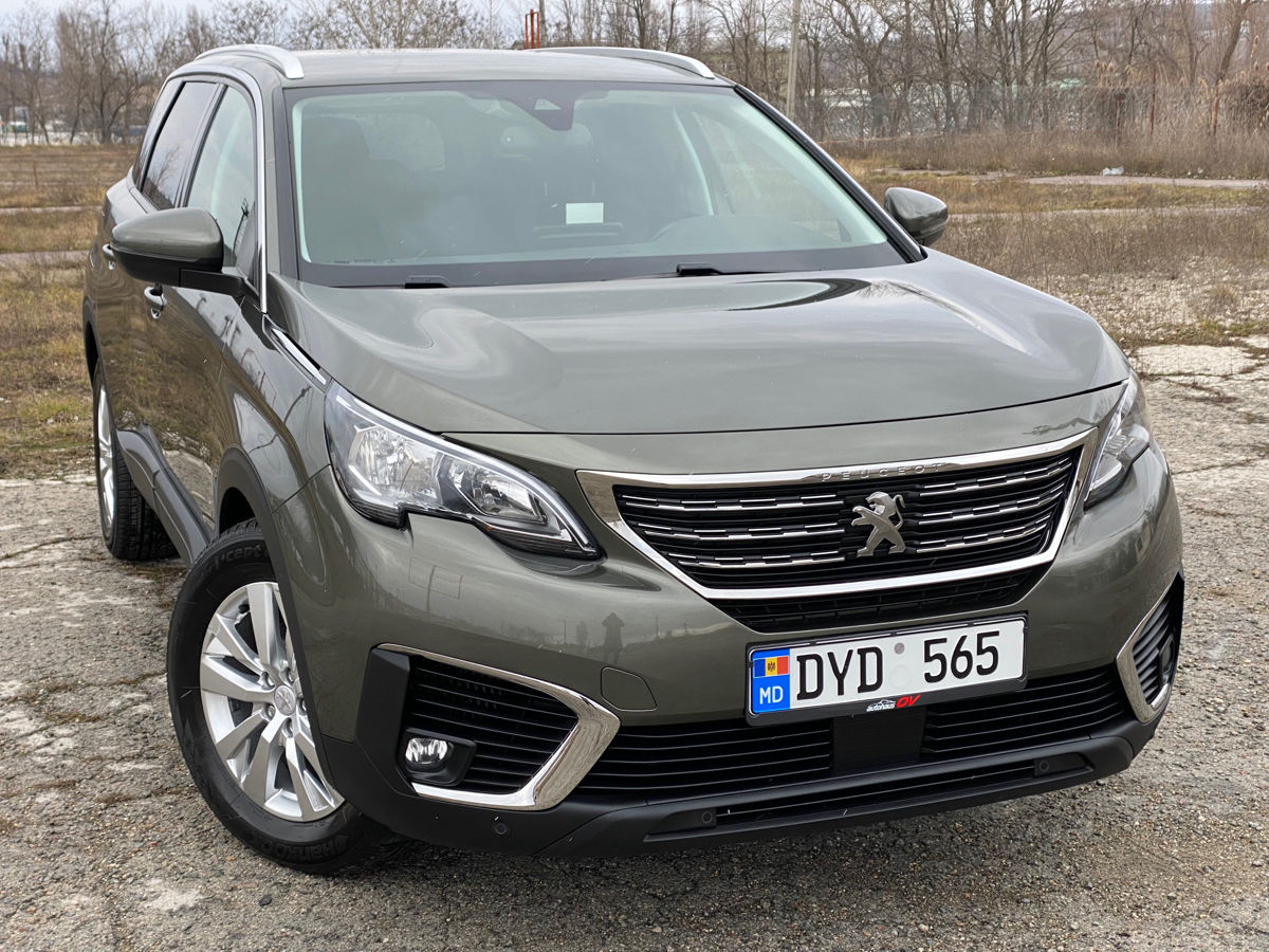 Peugeot 5008 foto 1