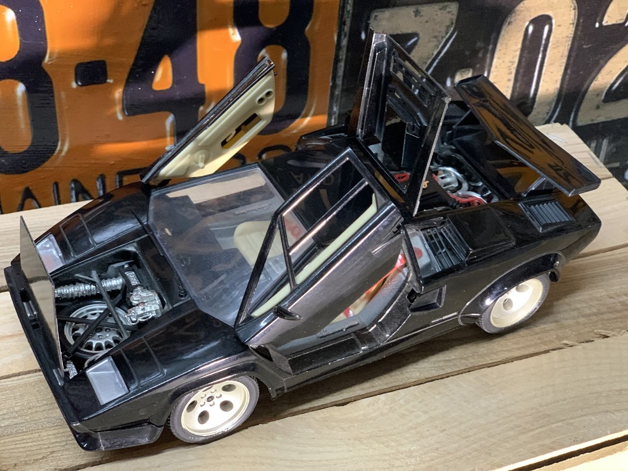 Lamborghini Countach 1:18 большие модели авто