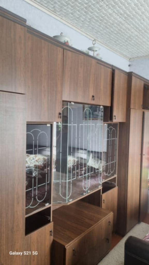 Se vinde mobila. Mobila se vinde in stare foarte buna. Cine îl va lua cu siguranță, va fi reducere foto 2